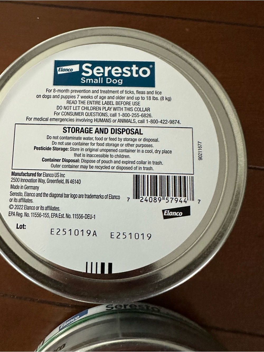 Seresto 2 Small Dog Flea & Tick Collars - Picture 5 of 6